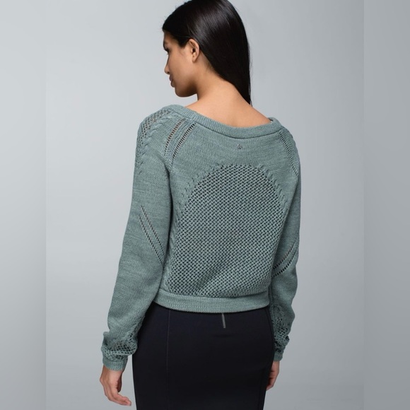 Lululemon Be Present Pullover Sweater Cropped Earl Grey - Picture 8 of 13